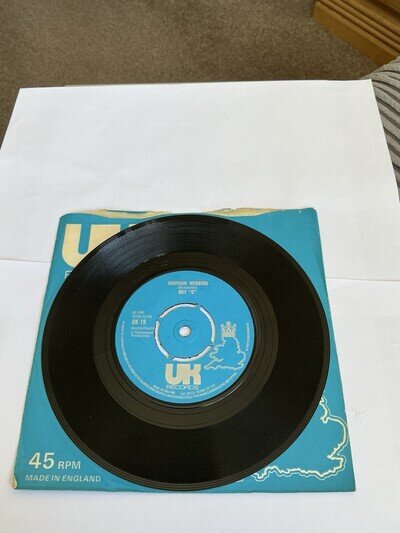 Vinyl 7’ record - ROY C - SHOTGUN WEDDING