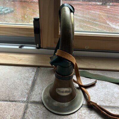 VINTAGE GERMAN BRASS FURST Pless Hunting Horn