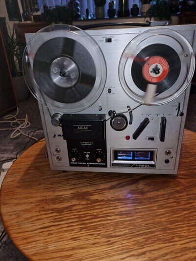 Akai 1720 L Reel To Reel Player