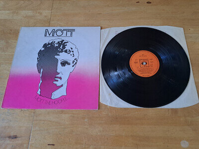 Mott The Hoople " Mott " LP UK 1973 Repress ~ CBS S 69038 ~ VG/EX